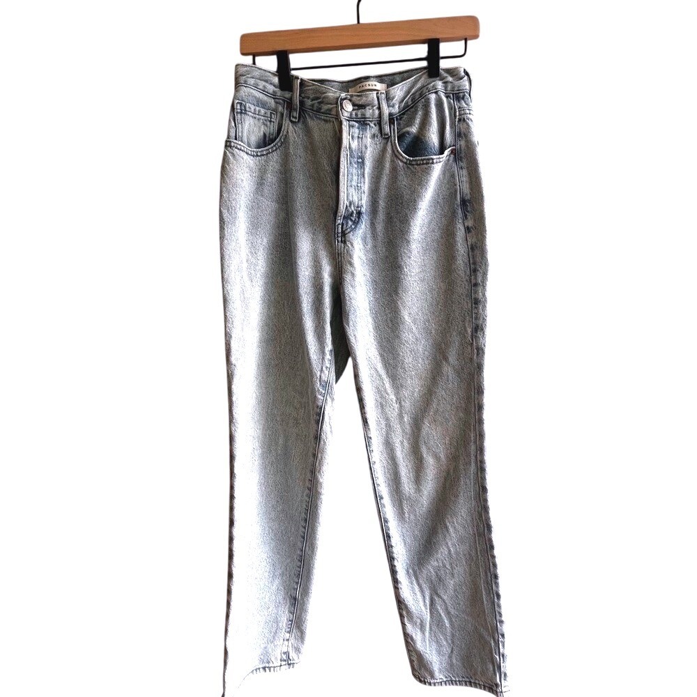 Pacsun Mom Jeans Light Wash Denim High Waisted Relaxed Fit Comfort Casual